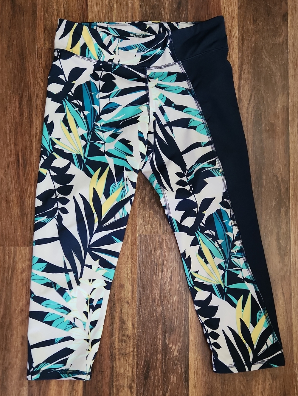 Old Navy Active Cropped Leggings Girls Size XL (14)